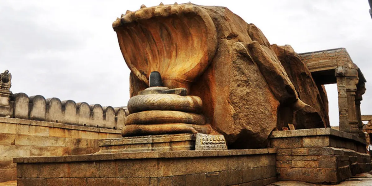Lepakshi Temple & Horsley Hills
